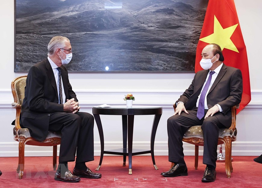 Việt Nam mong các công ty Thụy Sĩ 'đi tắt đón đầu' đầu tư năng lượng tái tạo