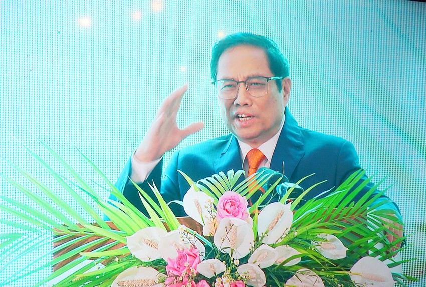 Thủ tướng Phạm Minh Chính yêu cầu các bộ, ngành đồng hành, hỗ trợ Gia Lai. Tránh nhũng nhiễu, gây khó dễ.