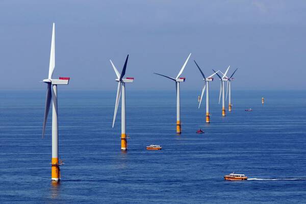 Tập đoàn Đức muốn đầu tư 6 tỷ USD dự án trang trại điện gió ngoài khơi Bình Định