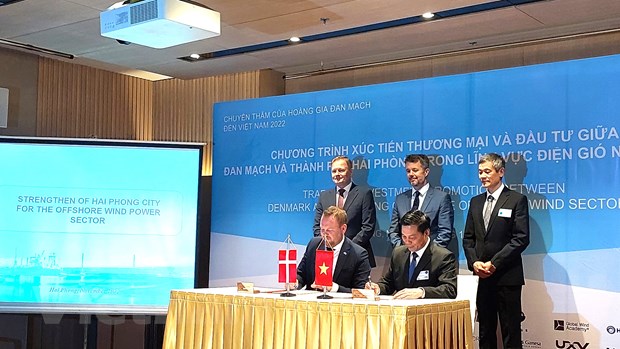 Việt Nam và Đan Mạch ký kết hợp tác phát triển điện gió ngoài khơi