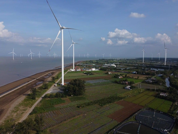 Nhà máy điện gió Thanh Phong ở Bến Tre chính thức bán điện, toàn hệ thống có thêm 1.200 MW từ các dự án điện tái tạo